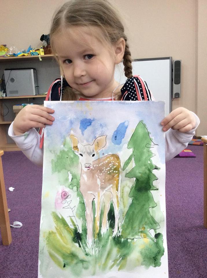 5-летняя дочь победителя шоу "Голос країни" поразила сеть своими рисунками